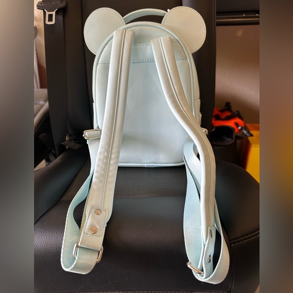 Disney Loungefly ‘Just Married’ Mickey & Minnie Mini Backpack w/ bride bow/veil - Picture 7 of 10